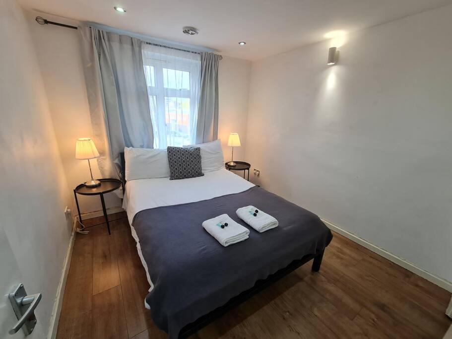 Apartamento Elegant 2 Bed, 2 Bath *