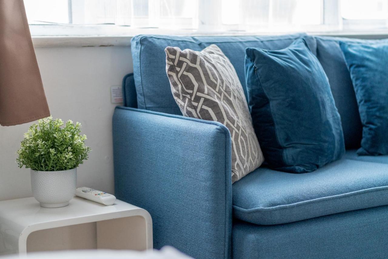 Private - Wardour Street - Berwick Street Apartment *