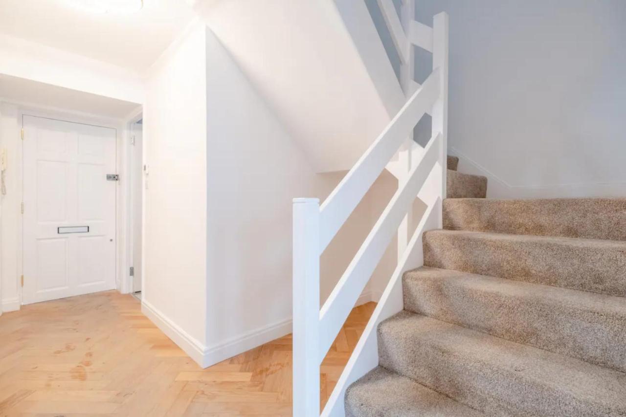 3bd Flat With Balcony In Paddington Apartment London