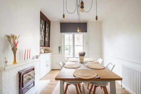 Alross With Breakfast Habitación en casa particular Londres