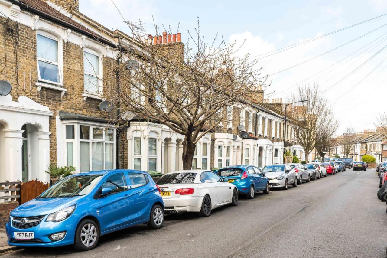 Marvellous Peckham City Break Apartment London