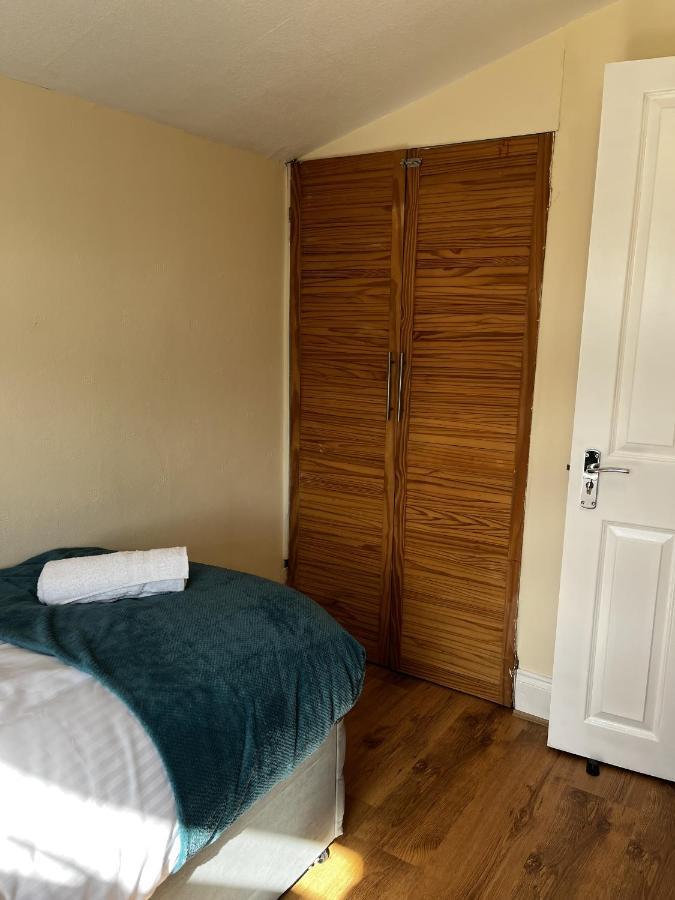Albany House Holiday home *
