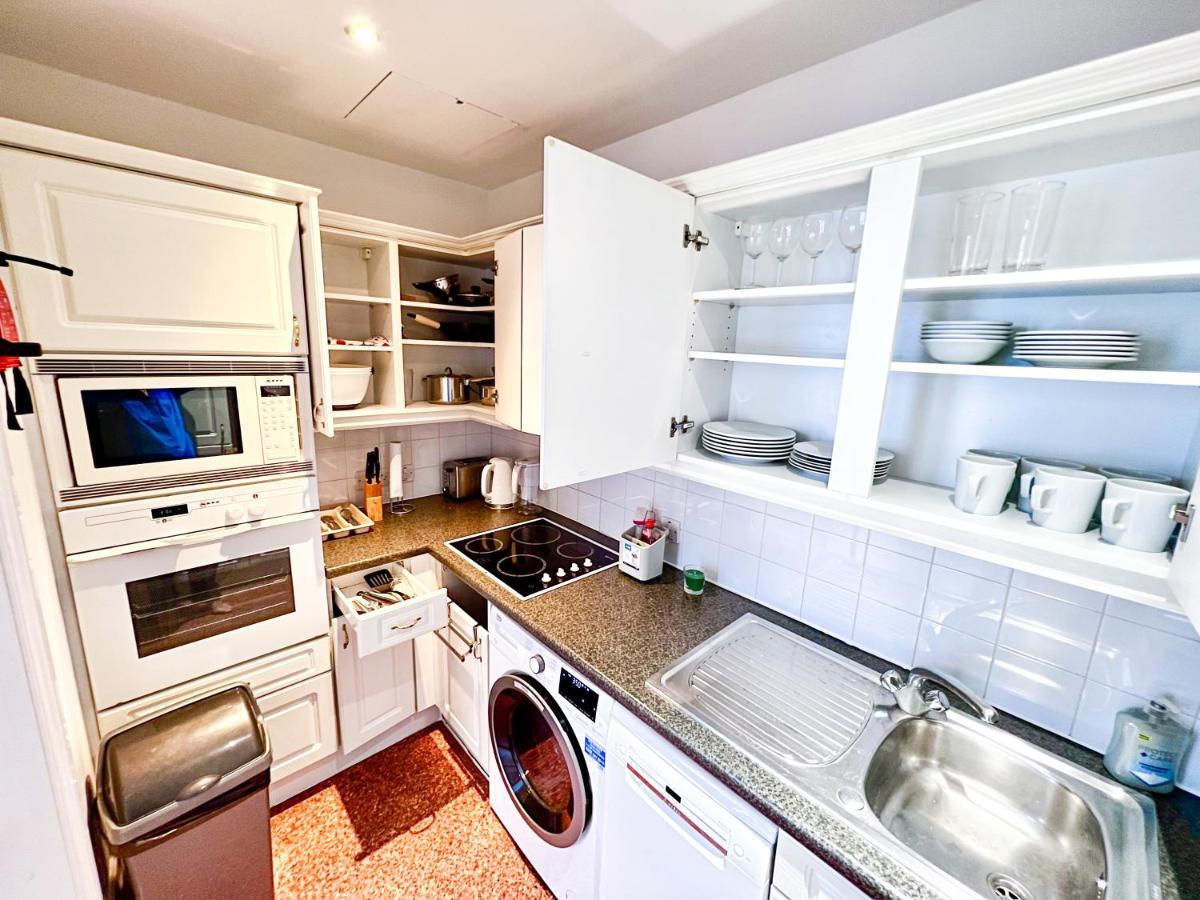 Deluxe Entire Between Covent Garden And St Pauls Cathedral Apartment *