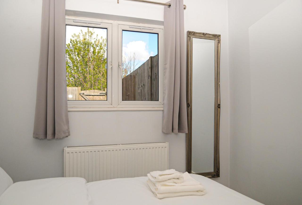Luxury 5 Star - Parking, Garden, Nr Greater Metro Stations Appartement