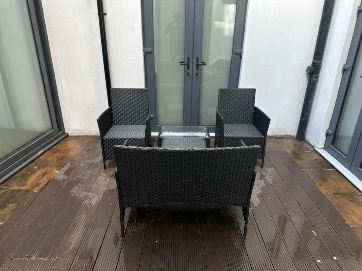Joivy Stylish 3 Bed, 3 Bath House With Private Courtyard In Chelsea Ferienhaus London