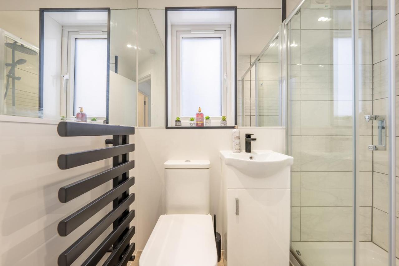 Modern Split Level 2br Spacious Maida Vale Appartement