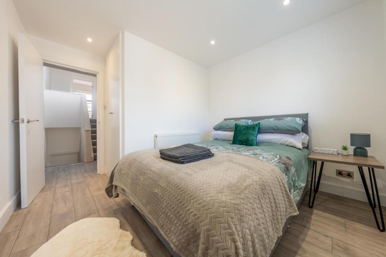 Modern Split Level 2br Spacious Maida Vale Londen