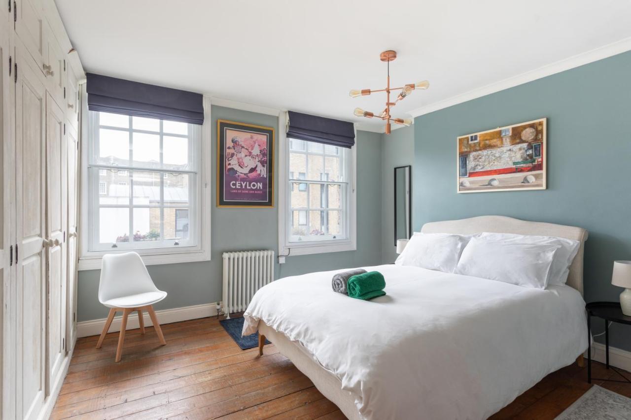 Stunning Townhouse With Large Roof Terrace * London