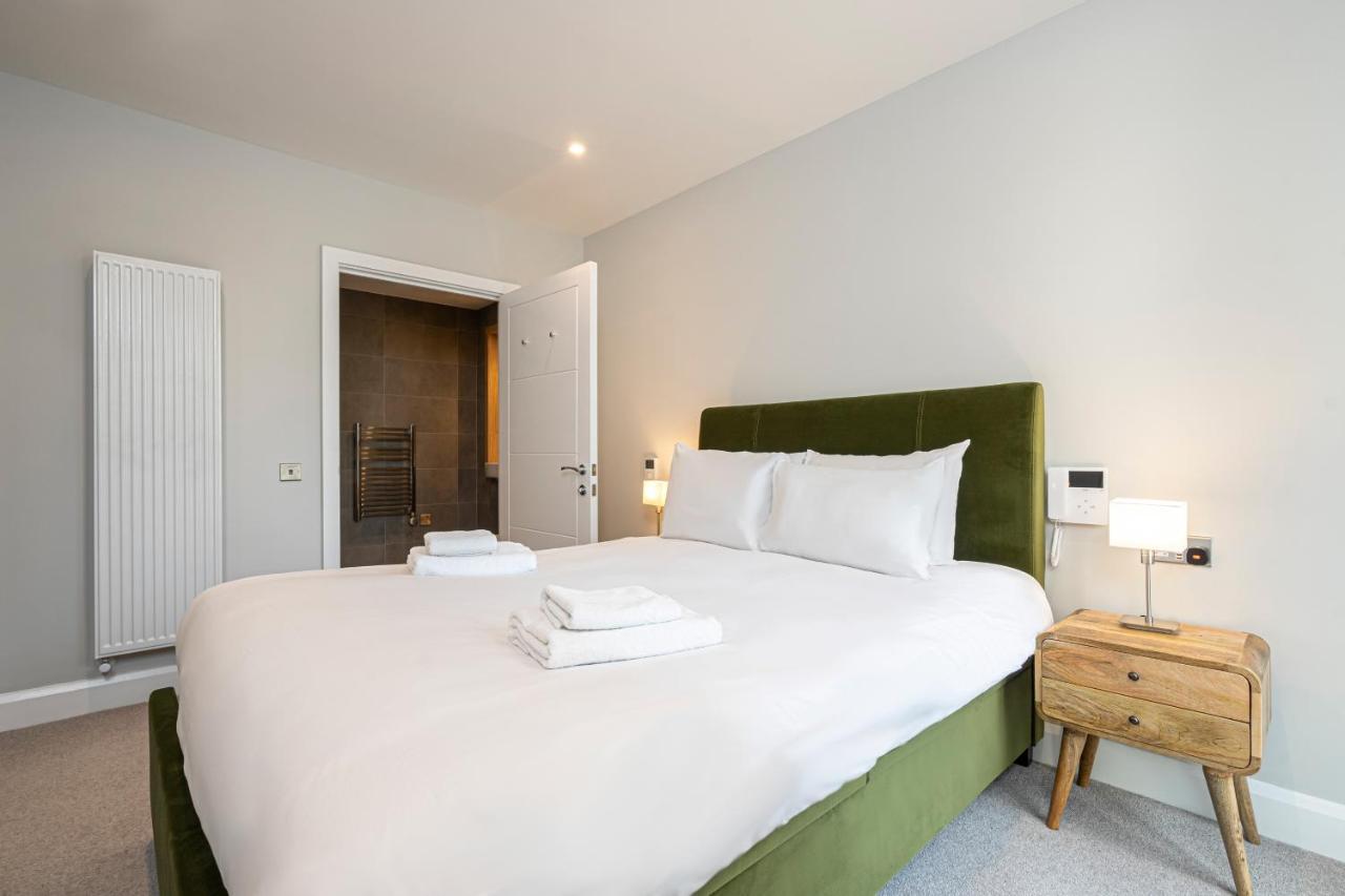 Altido New Near Battersea Power Station Apartment
