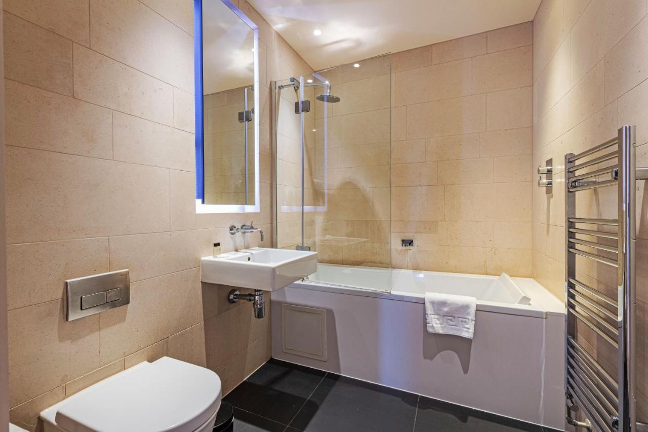 Staylux Waterloo Apartment