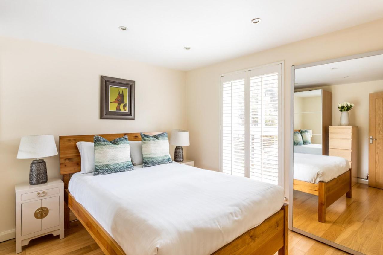 Cosy Oval Appartement Londen