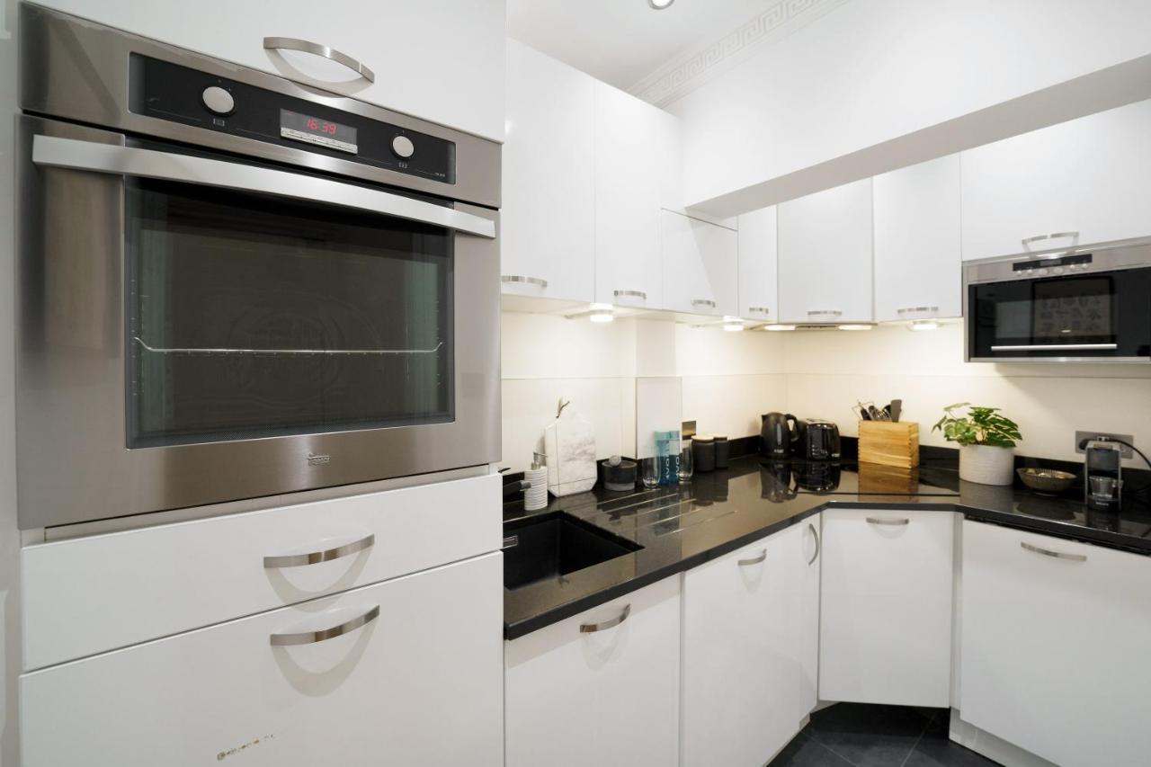 2 Bedr, 3 Beds, 1 Bath Thames, Trafalgar Sq
