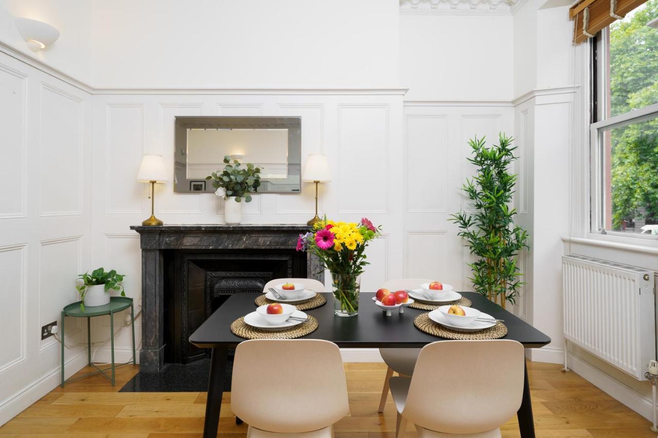 2 Bedr, 3 Beds, 1 Bath Thames, Trafalgar Sq Appartement