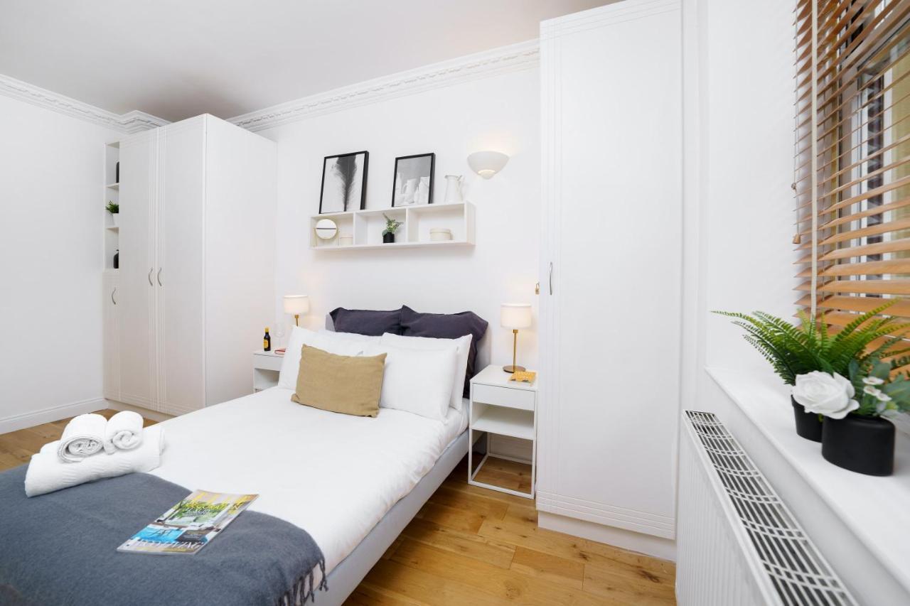 Apartment 2 Bedr, 3 Beds, 1 Bath Thames, Trafalgar Sq London