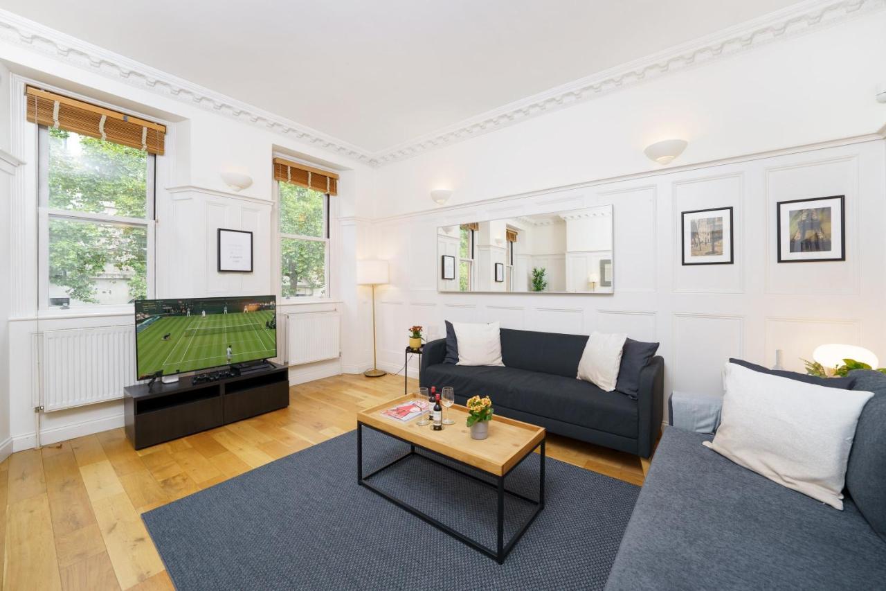 2 Bedr, 3 Beds, 1 Bath Thames, Trafalgar Sq Apartment