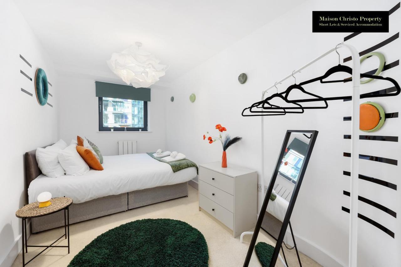 Maison Christo Serviced Apartment: Extended In Canary Wharf Apartment *