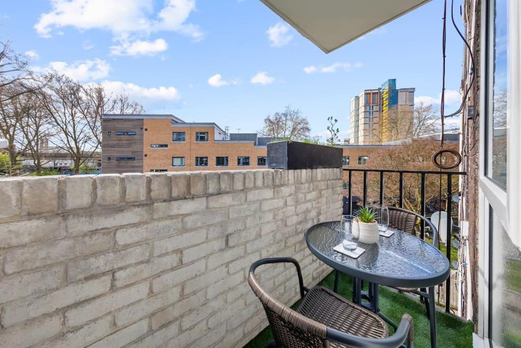 Hyde Park 4 Bedroom Superior
