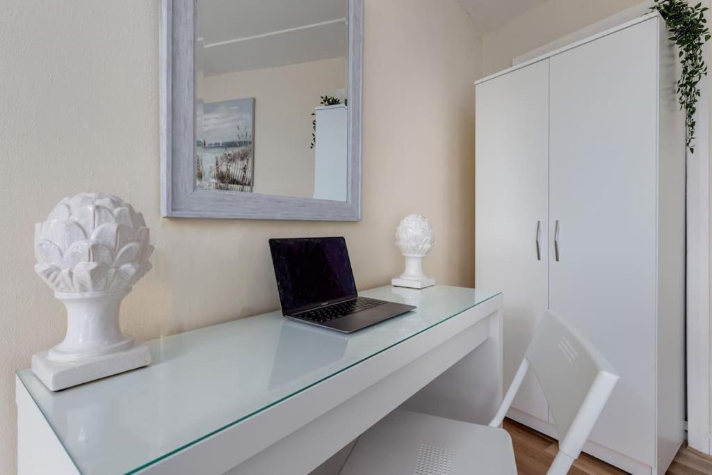 Apartment Hyde Park 4 Bedroom Superior London