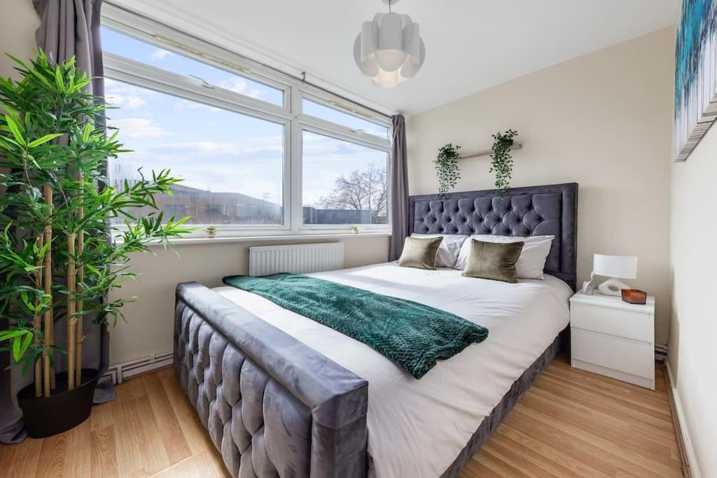 Apartment Hyde Park 4 Bedroom Superior London