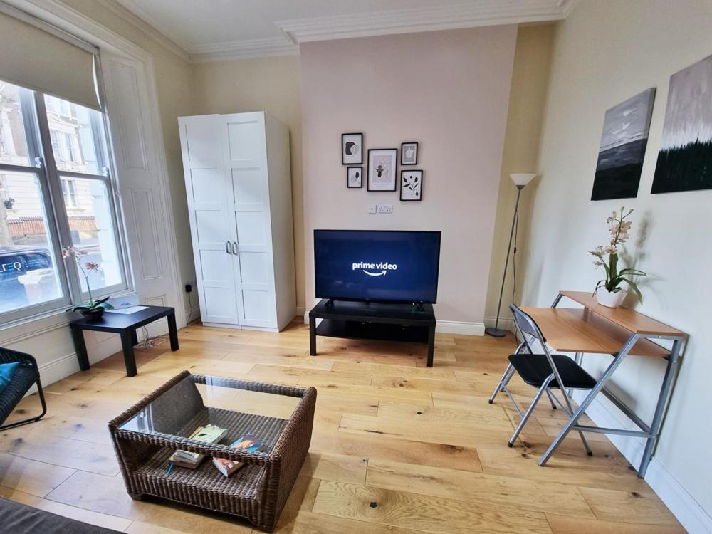 Apartamento Oxford Gardens Londres