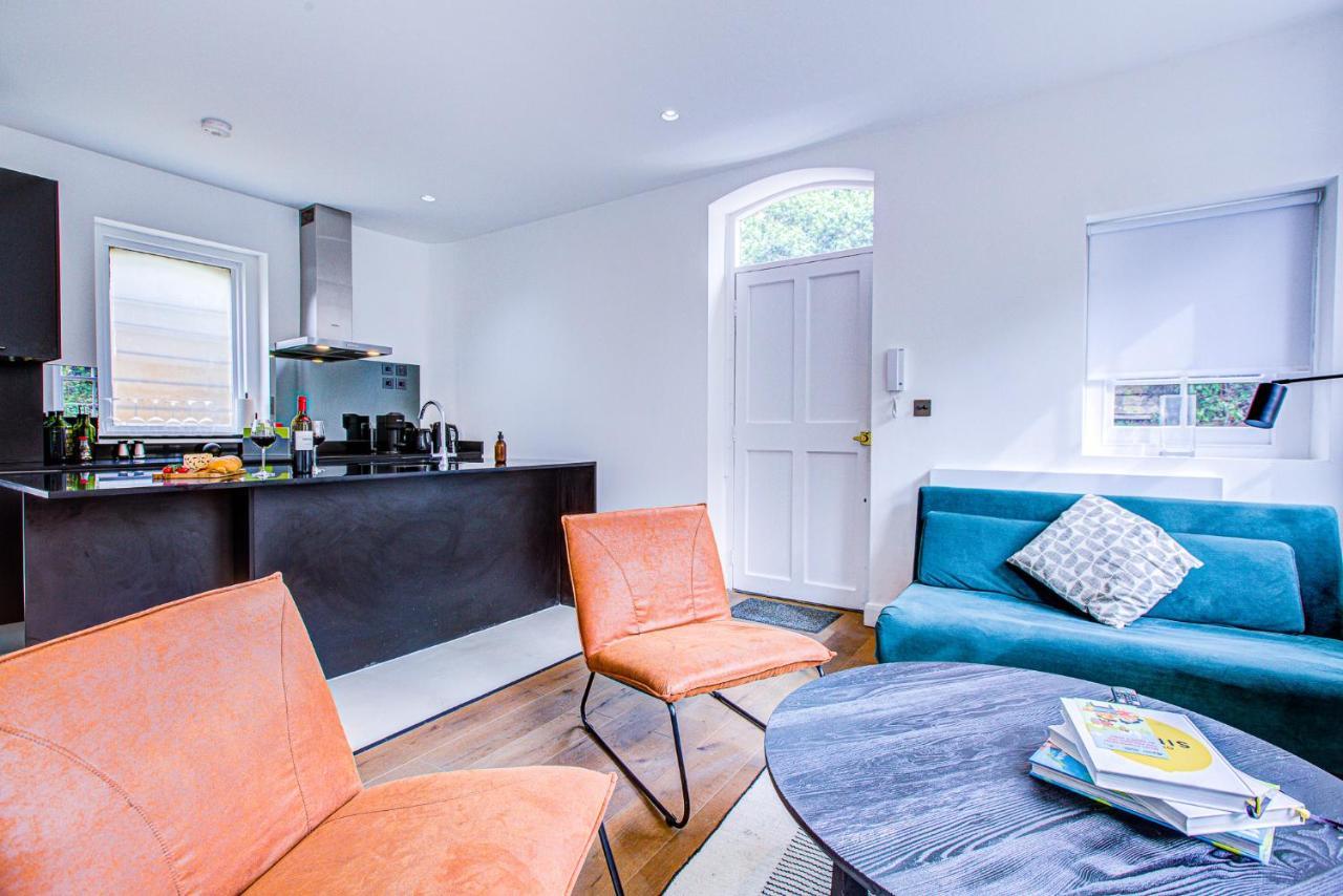 Apartment Charming 1br In A Gated Complex And A Short Walk From Queens Park Tube London