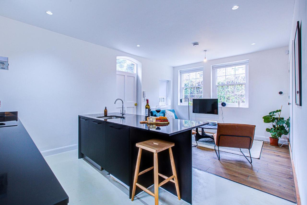 Apartment Charming 1br In A Gated Complex And A Short Walk From Queens Park Tube