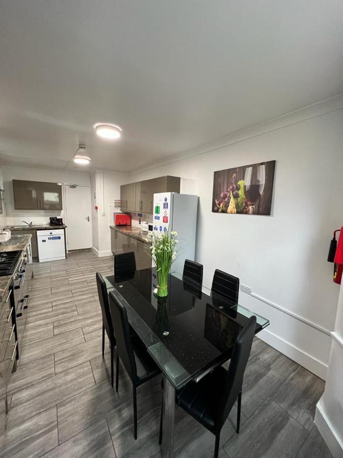 Guest house Woodgreen House London