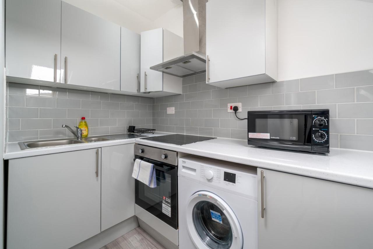 Apartment Selwyn Road *