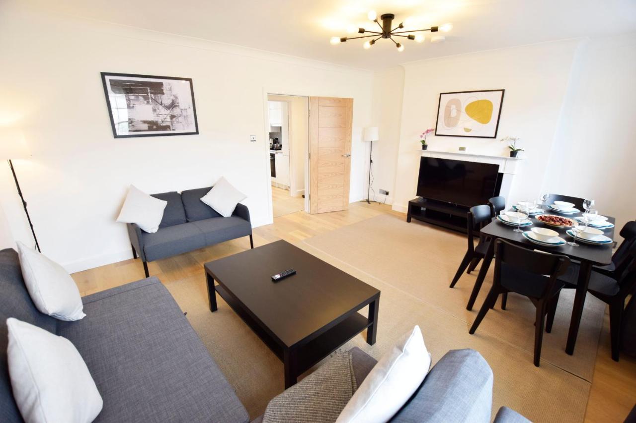 Central Luxury Apartment *