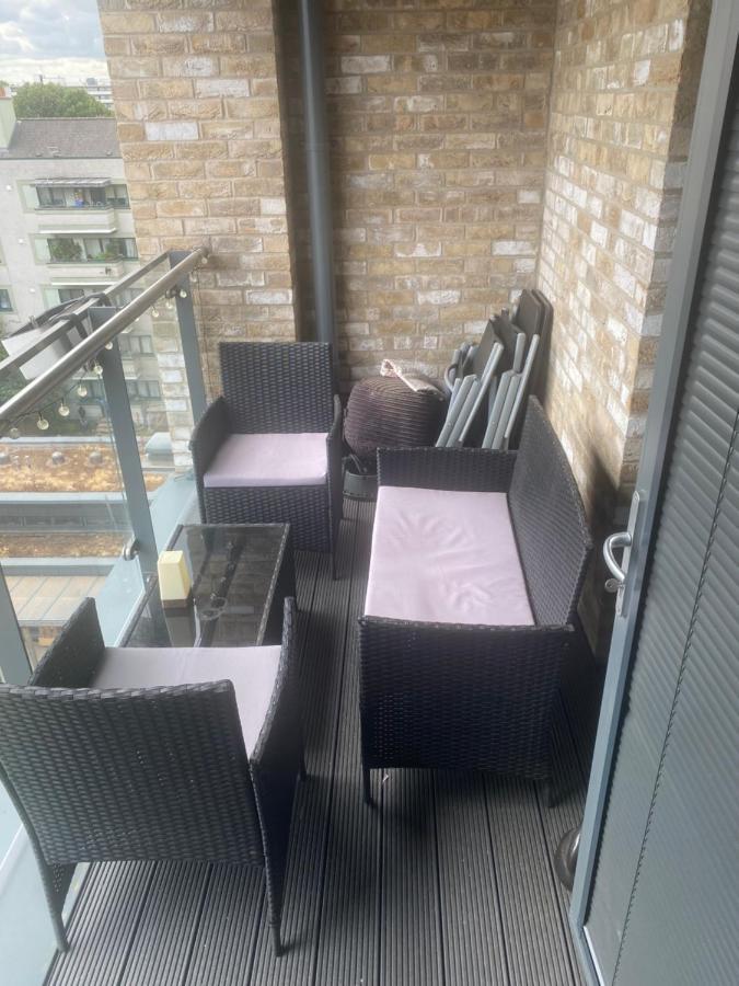 Guest House * London