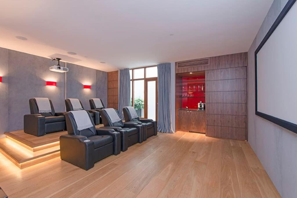 5 Double Bed Town House In South Kensington Villa
