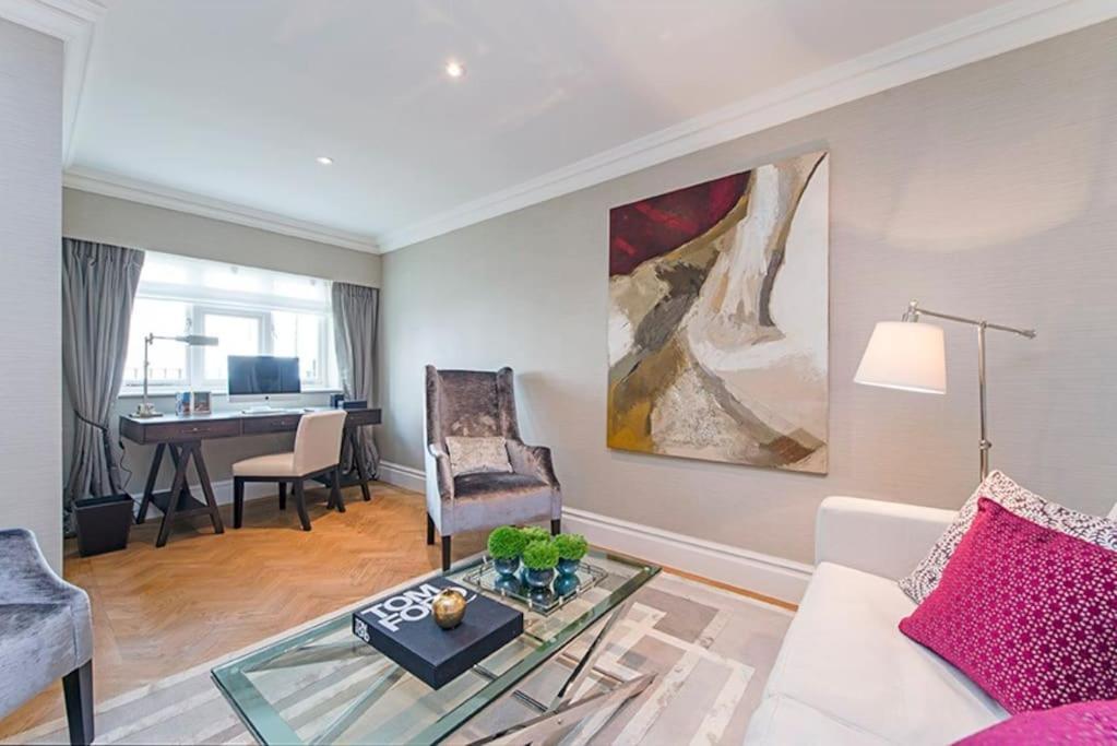 5 Double Bed Town House In South Kensington London