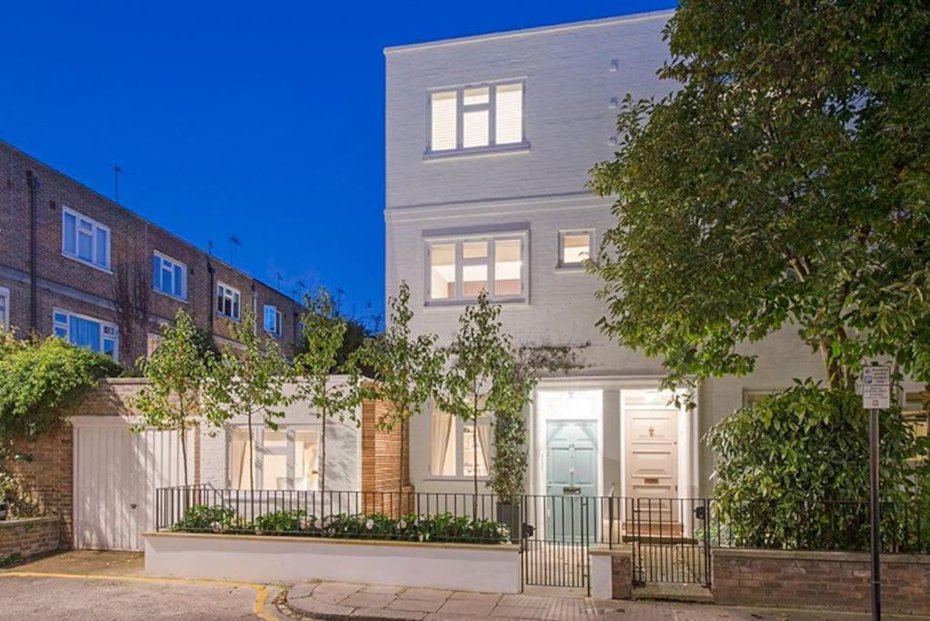 Villa 5 Double Bed Town House In South Kensington