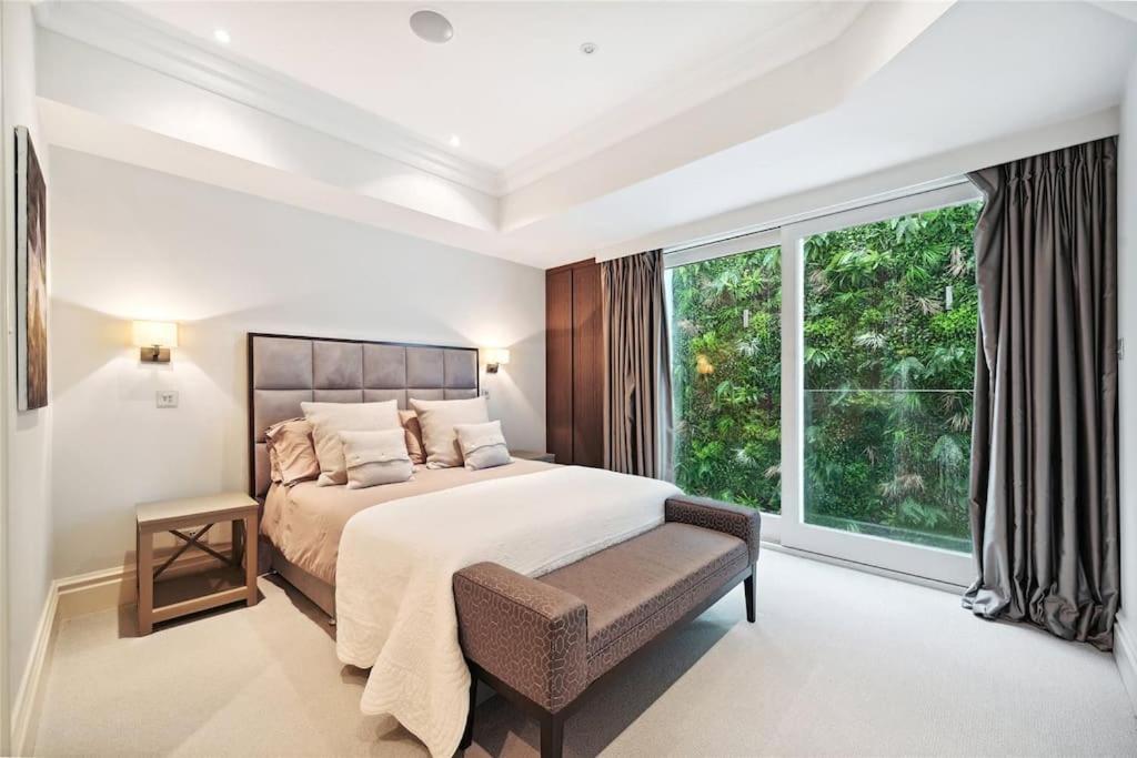 5 Double Bed Town House In South Kensington Villa