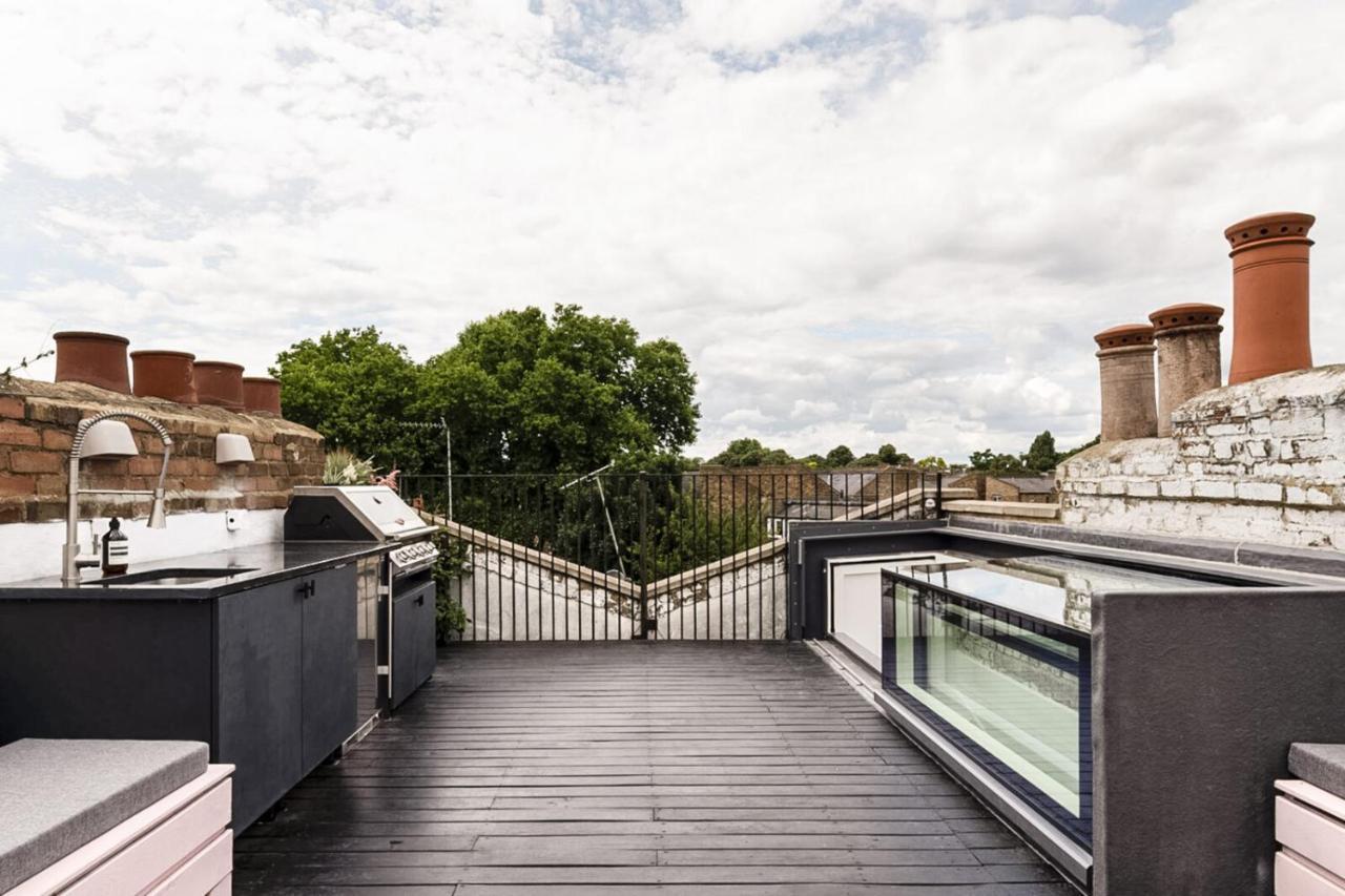Stunning Townhouse With Large Roof Terrace * London
