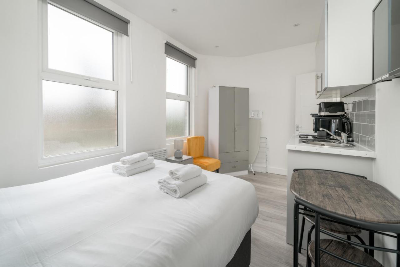 Selwyn Road Apartment