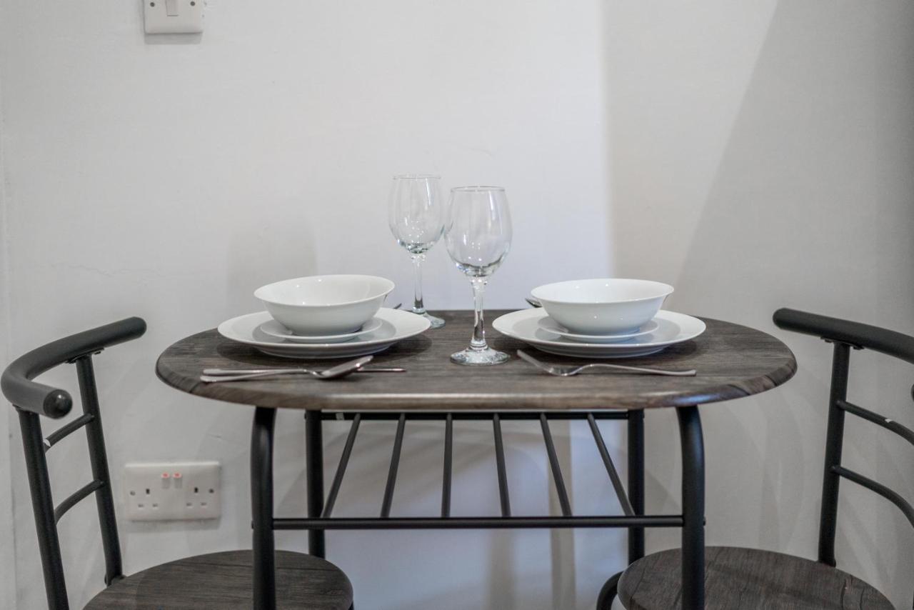 Apartment Selwyn Road *