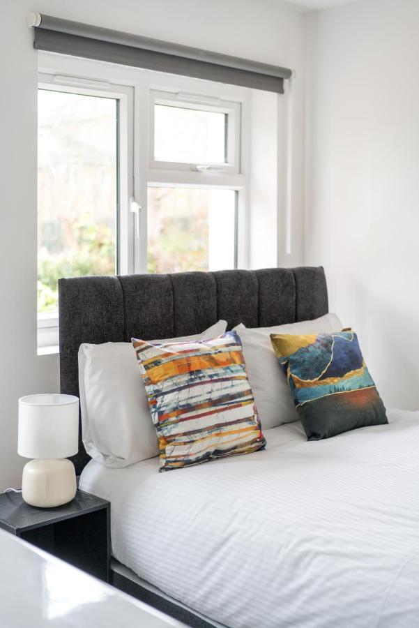 Apartment Selwyn Road *