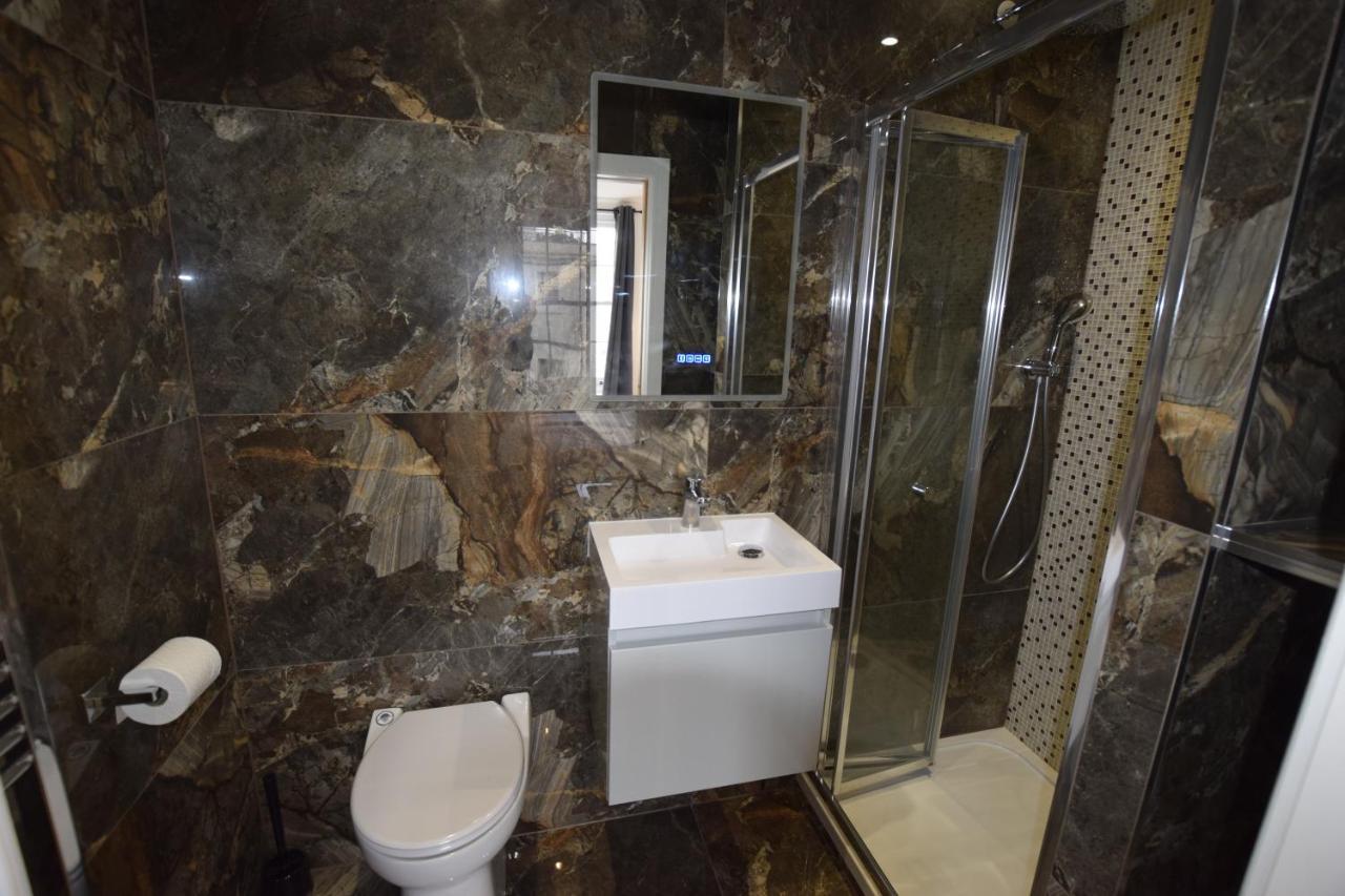 Central Luxury Apartment