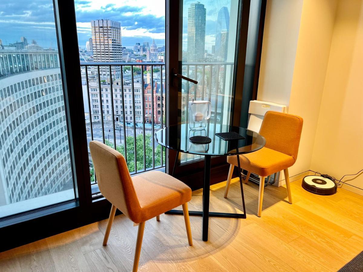 Aparthotel Deluxe Entire Studio Next To Eye & Trafalgar Square Londen