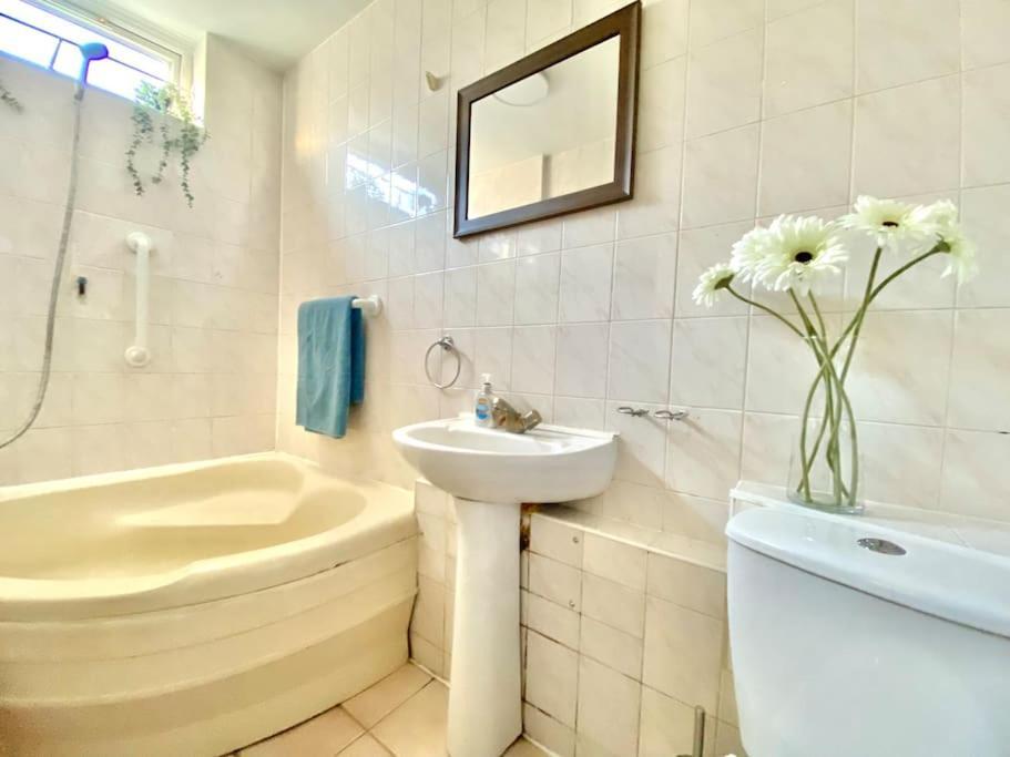 Appartement 1bed W/ Hot Tub & Garden Londen