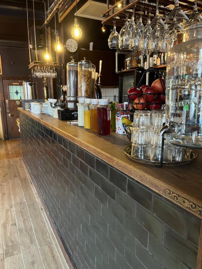The Walrus Bar And *
