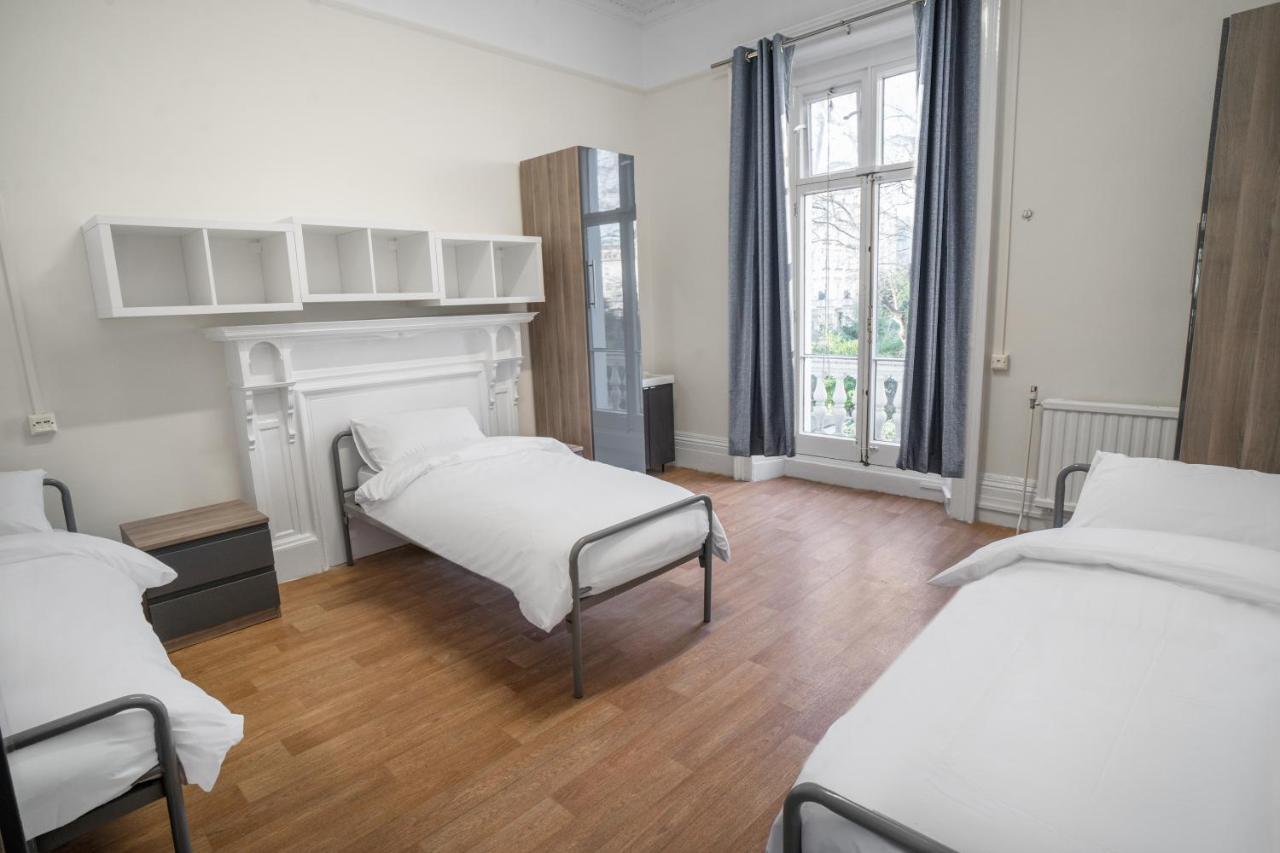 Hostel Holland House