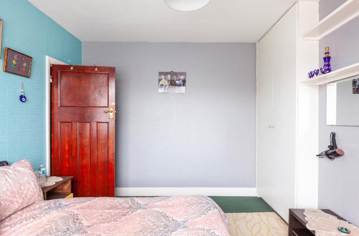 Home220 * London