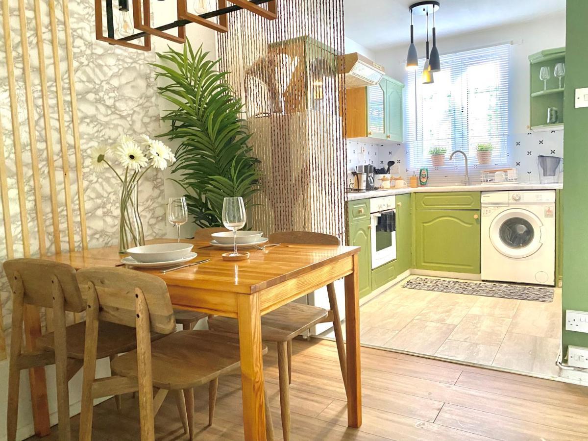 Appartement 1bed W/ Hot Tub & Garden