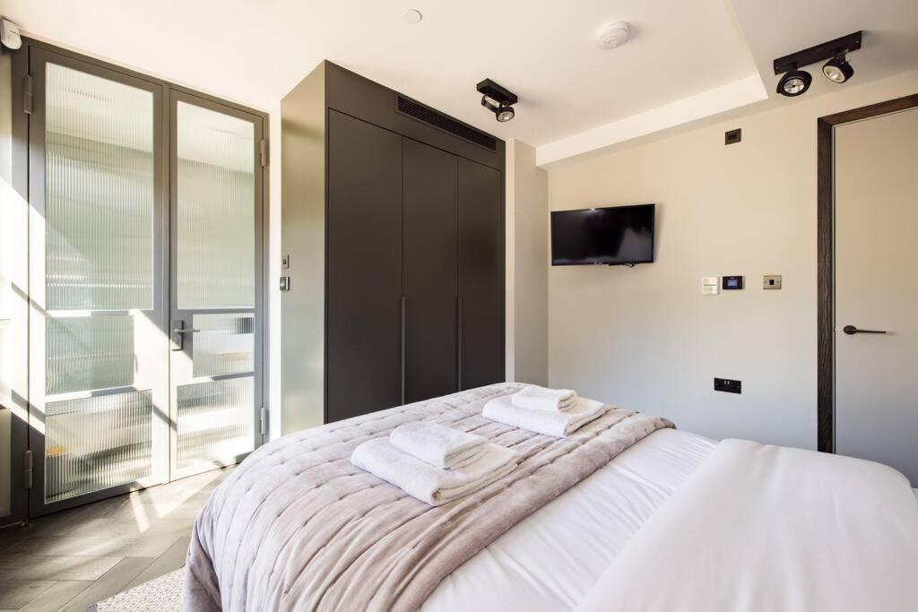 The Soho Star Apartment *
