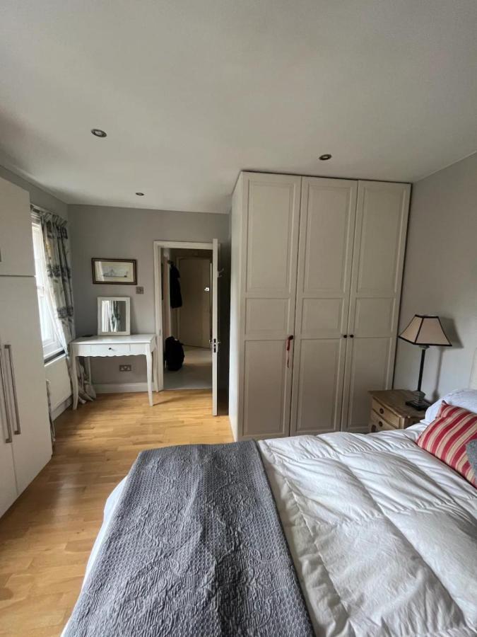 Modern Floor 2bd Flat - Kensington Apartment London