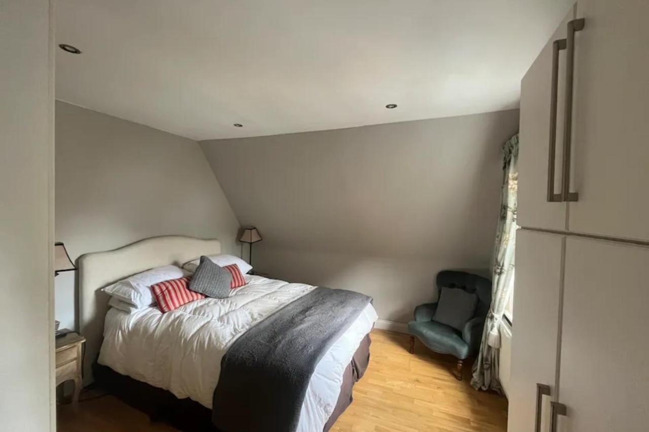 Modern Floor 2bd Flat - Kensington