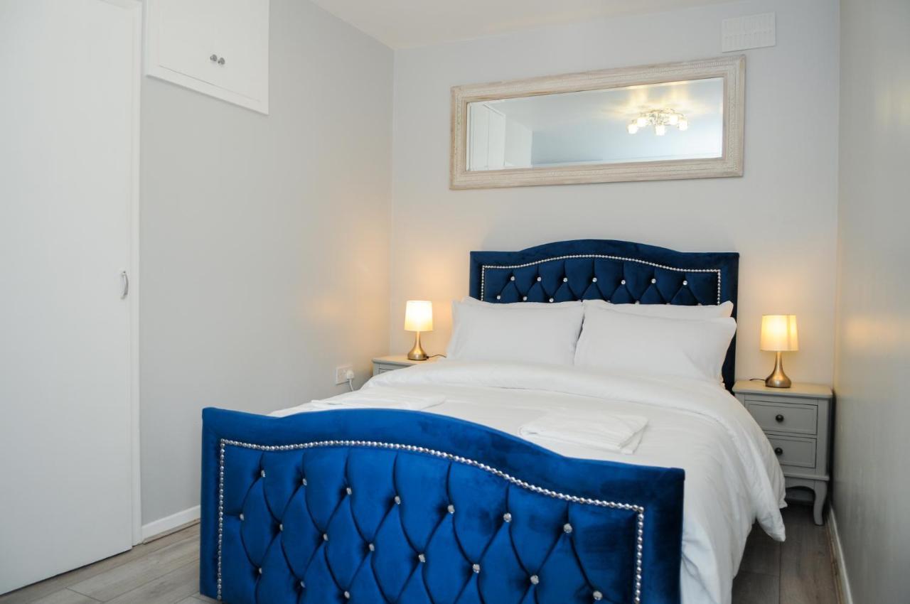 Greater London, 1 Bed Flat, Parking, Nr Metro Stations, 15mins To Londres