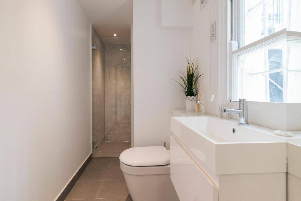 Charming Stylish One-bedroom Londen